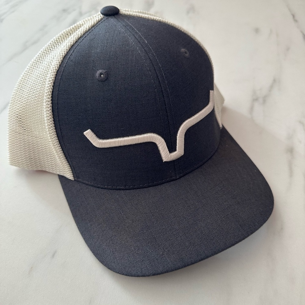 Kimes Ranch 110 Flexfit hat unisex